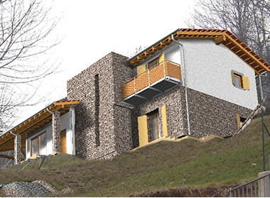 villa struttura legno rivestimento pietra fotoinserimento