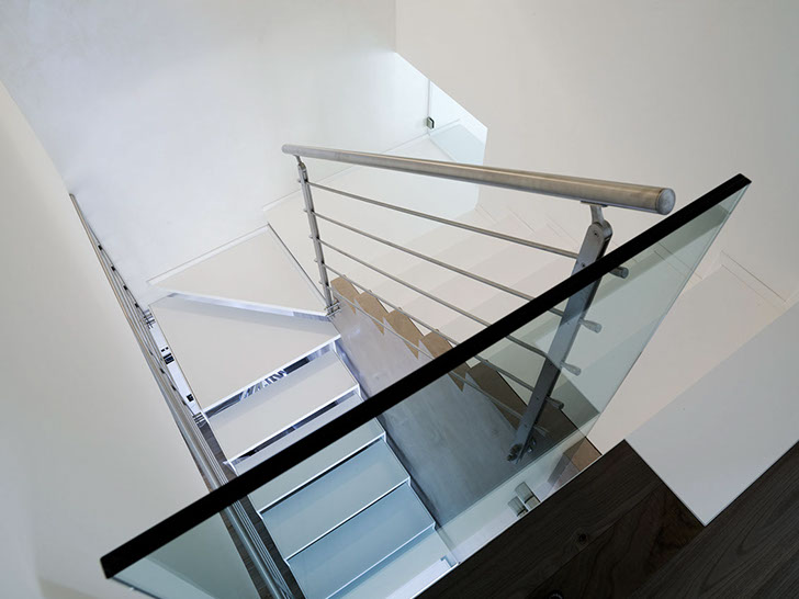 scala interna vetro acciaio