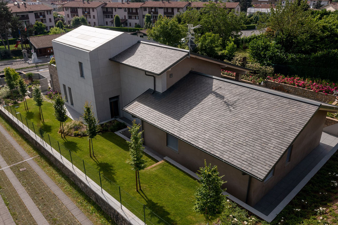 Esterno casa di paglia