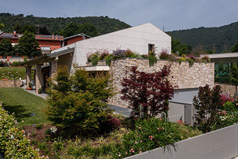 Esterno casa di paglia