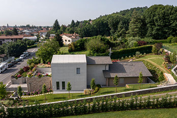 Casa in legno e paglia Torre Boldone