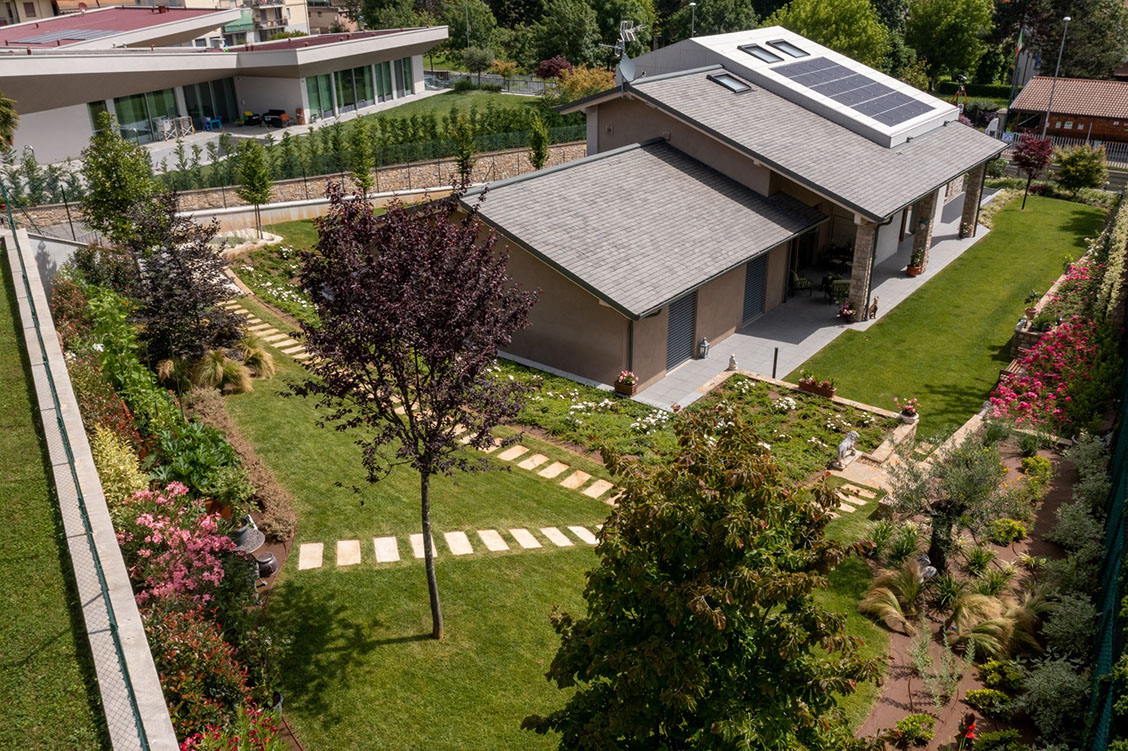 Casa di paglia vista dall'esterno