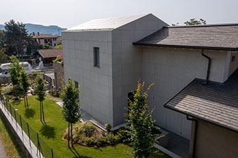 Esterno casa di paglia