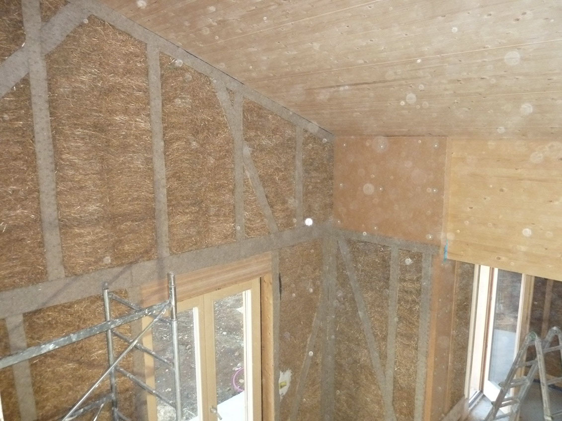 Nodo tetto-parete casa paglia