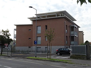 mattoni vista condominio vetro