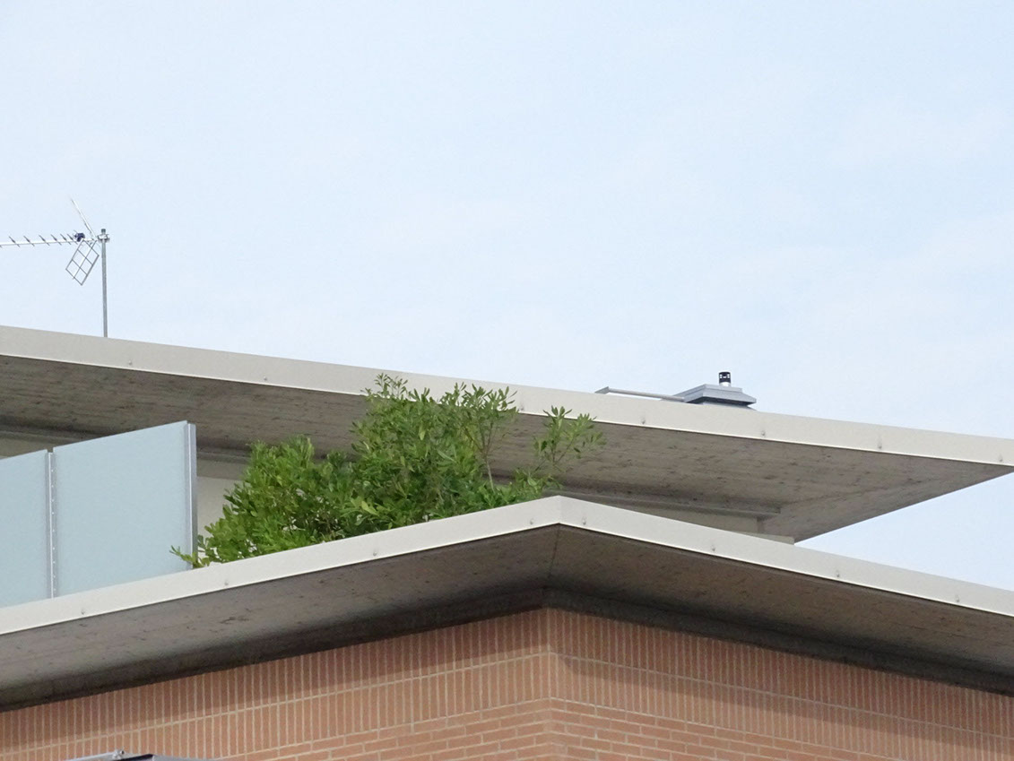 mattoni vista condominio vetro