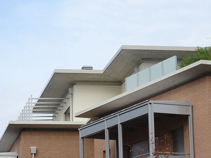 mattoni vista condominio vetro