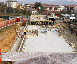 Realizzazine cordoli pareti casa di paglia