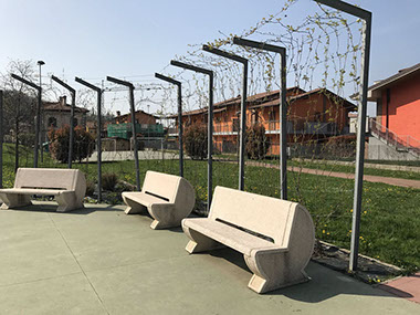 Panchine pergolato parco