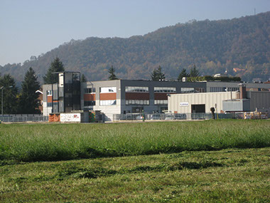 industria vano scale esterno