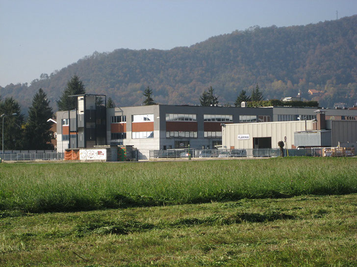 industria vano scale esterno